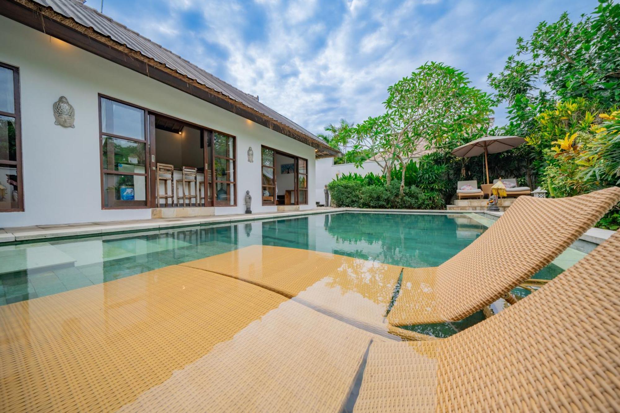 Villa Sunyi Jimbaran Esterno foto